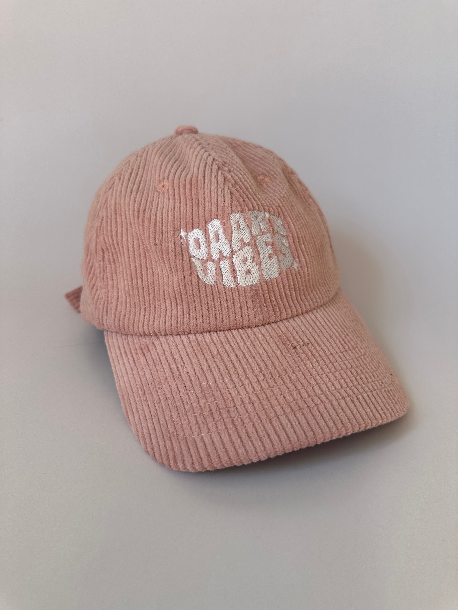 Daar's Vibes - Cap (White logo)